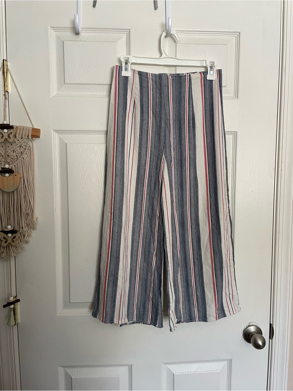 Blue Blush size Small Striped Wide Leg Linen-Blend Pants in Navy, White & Red